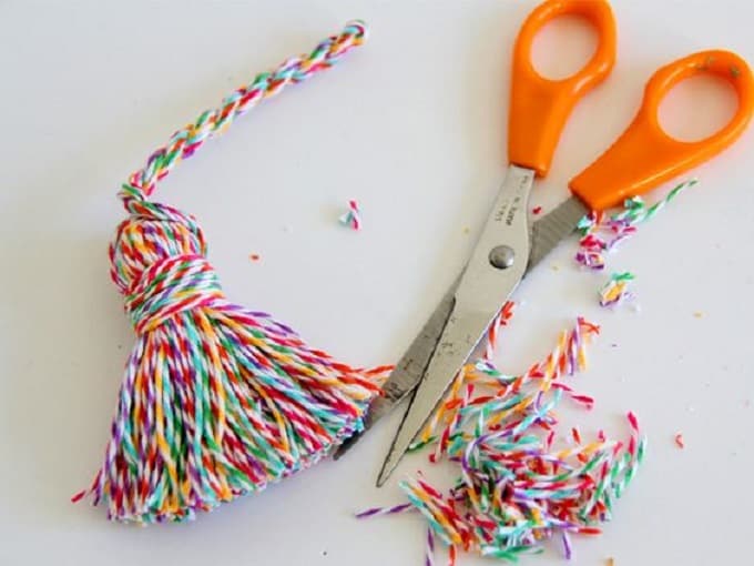 50 Playful DIY Tassel Crafts to Decorate Your Home • Cool Crafts