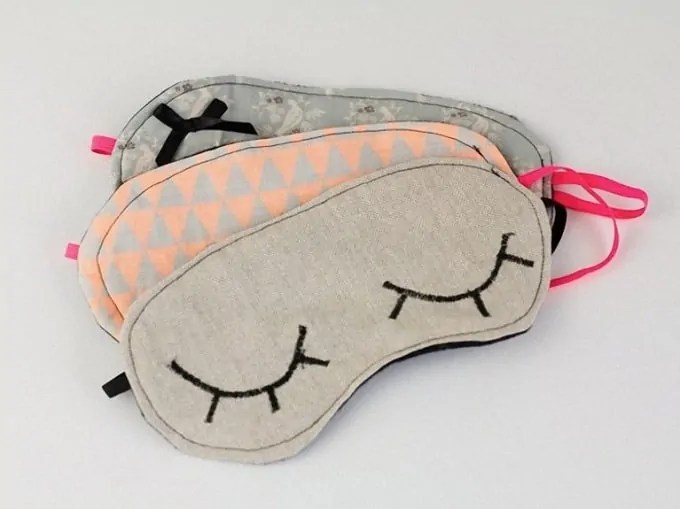30 Ways to Make Your Own Homemade Sleep Mask • Cool Crafts