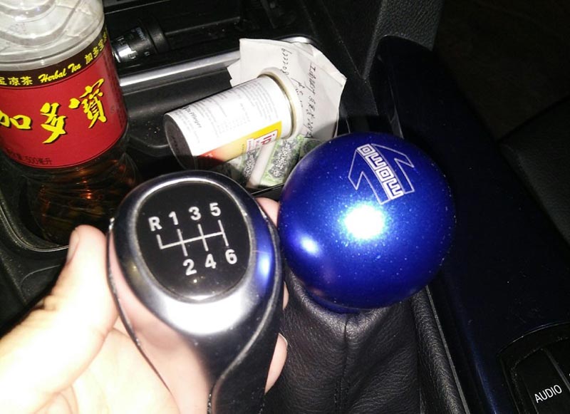 BMW 2013 320Li Manual Shift Knobs Replacement