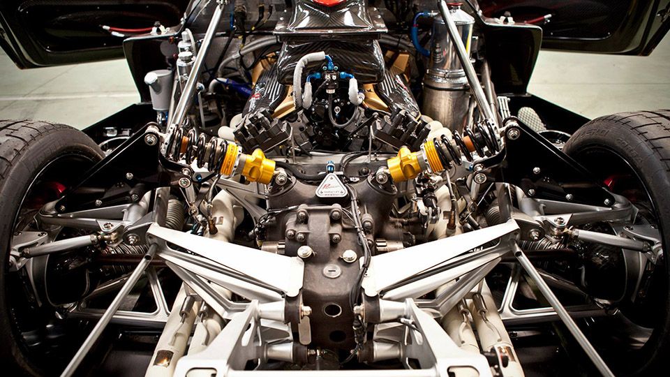 Pagani Zonda Revolucion Brings 800 HP, SuperAggressive