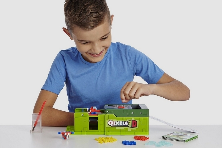 Moose Toys Qixels 3D Maker