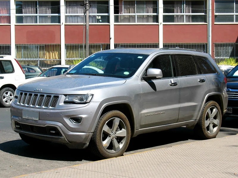 10 Cars Like Jeep Grand Cherokees Similar Rides Worth Checking Out