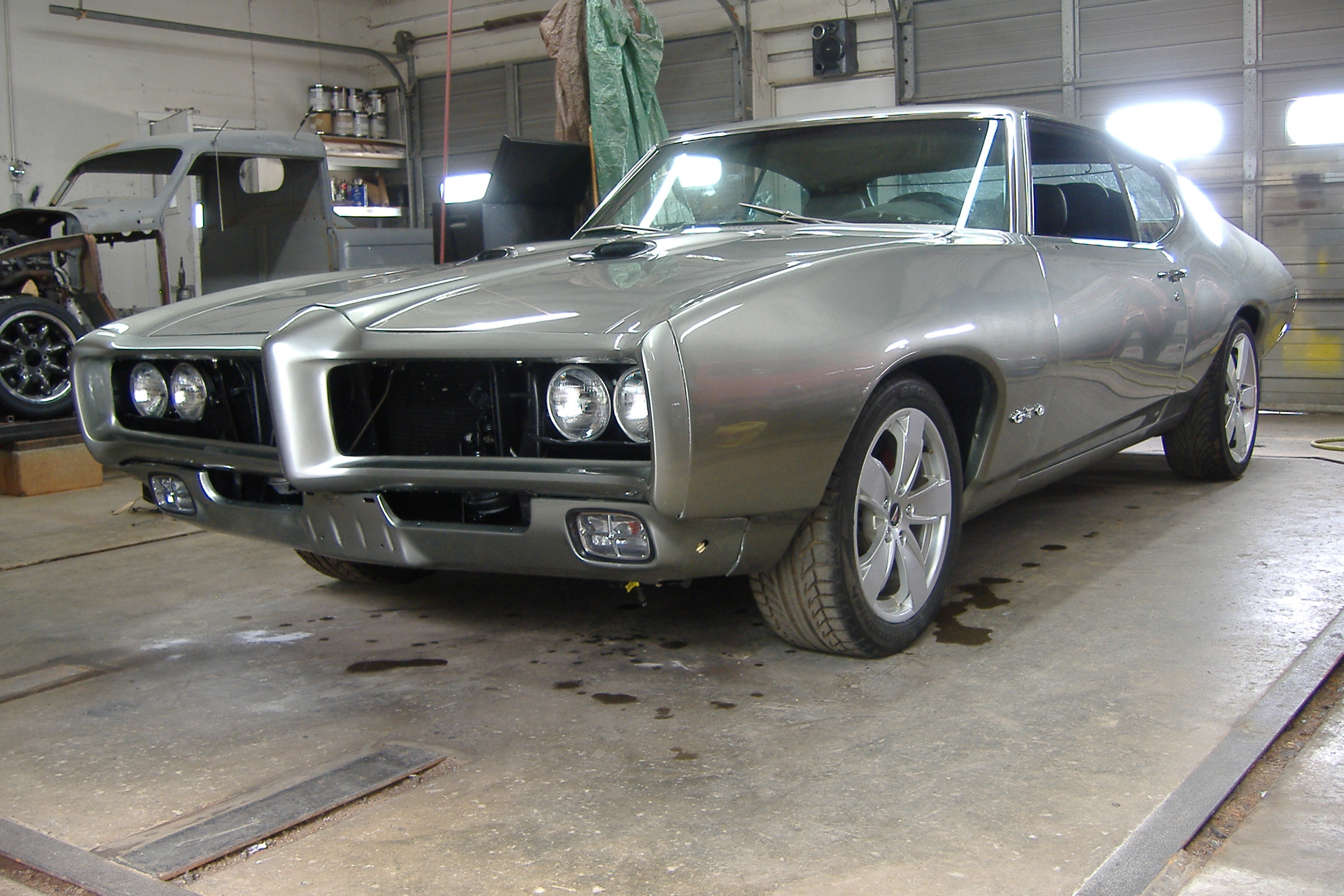 1969_pontiac_gto-Assembly