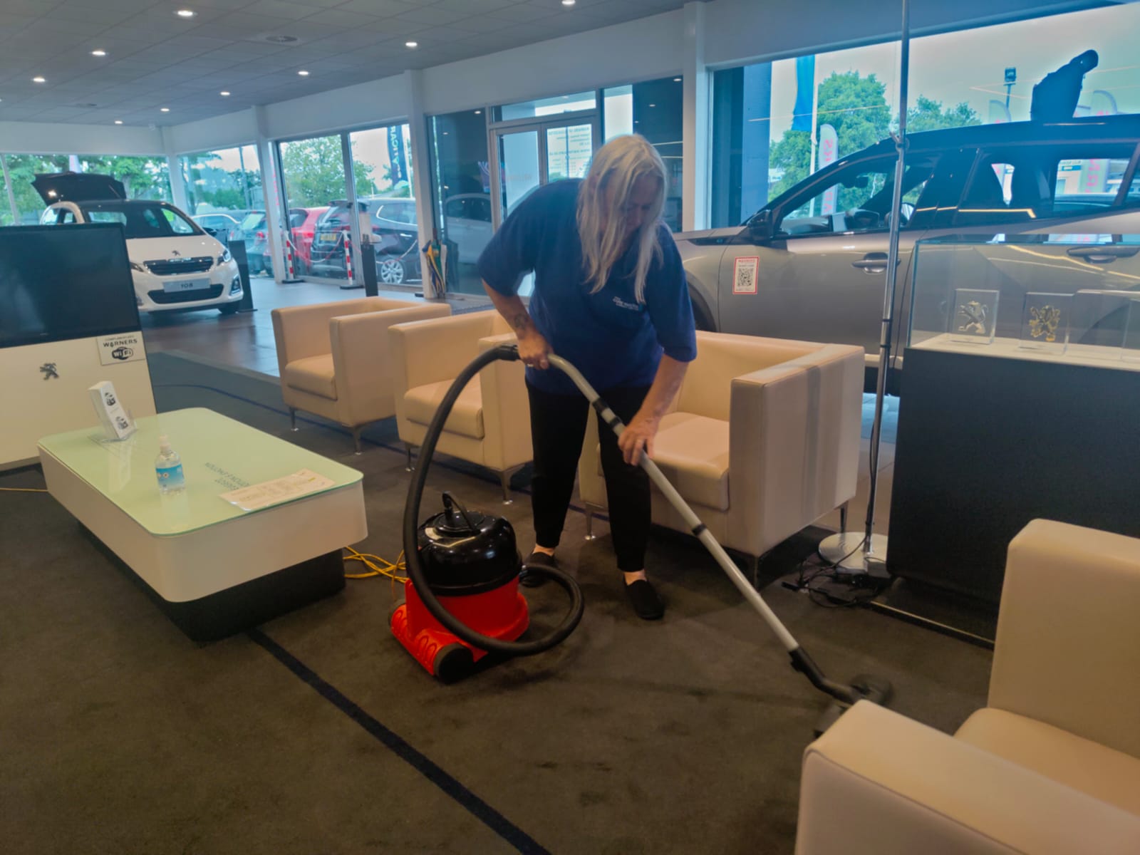 Commercial Office Cleaning Cheltenham Gloucester Bristol Stroud