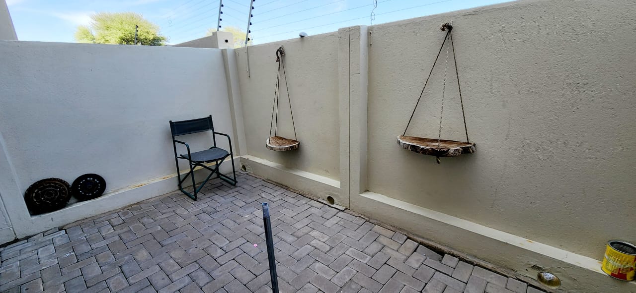 UMTALI KLEINE KUPPE Corniel Nel Real Estate