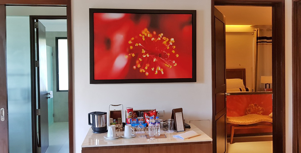 Our Frames Corporate Frames Inc