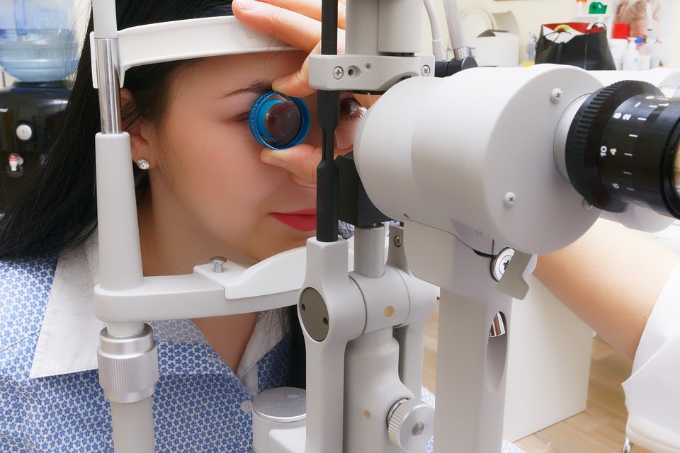 What are LASIK Doctors Called? Correct Vision laser Institute