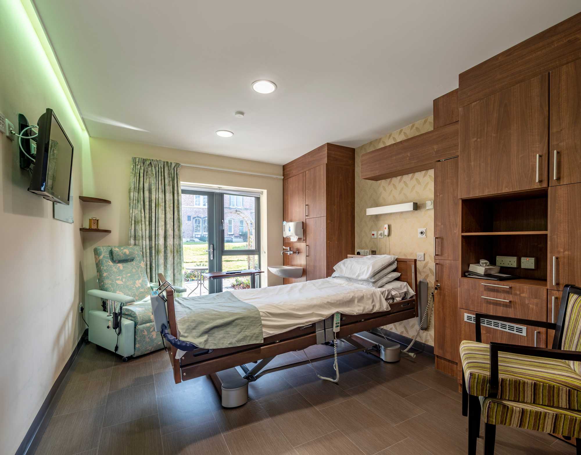 St Teresa’s Hospice, Darlington Corstorphine & Wright