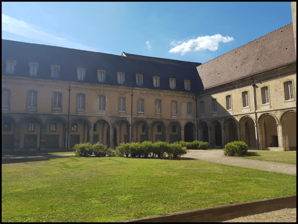 ENSAM ARTS ET MÉTIERS RÉSIDENCE ÉTUDIANTE DE L'ABBAYE COSB