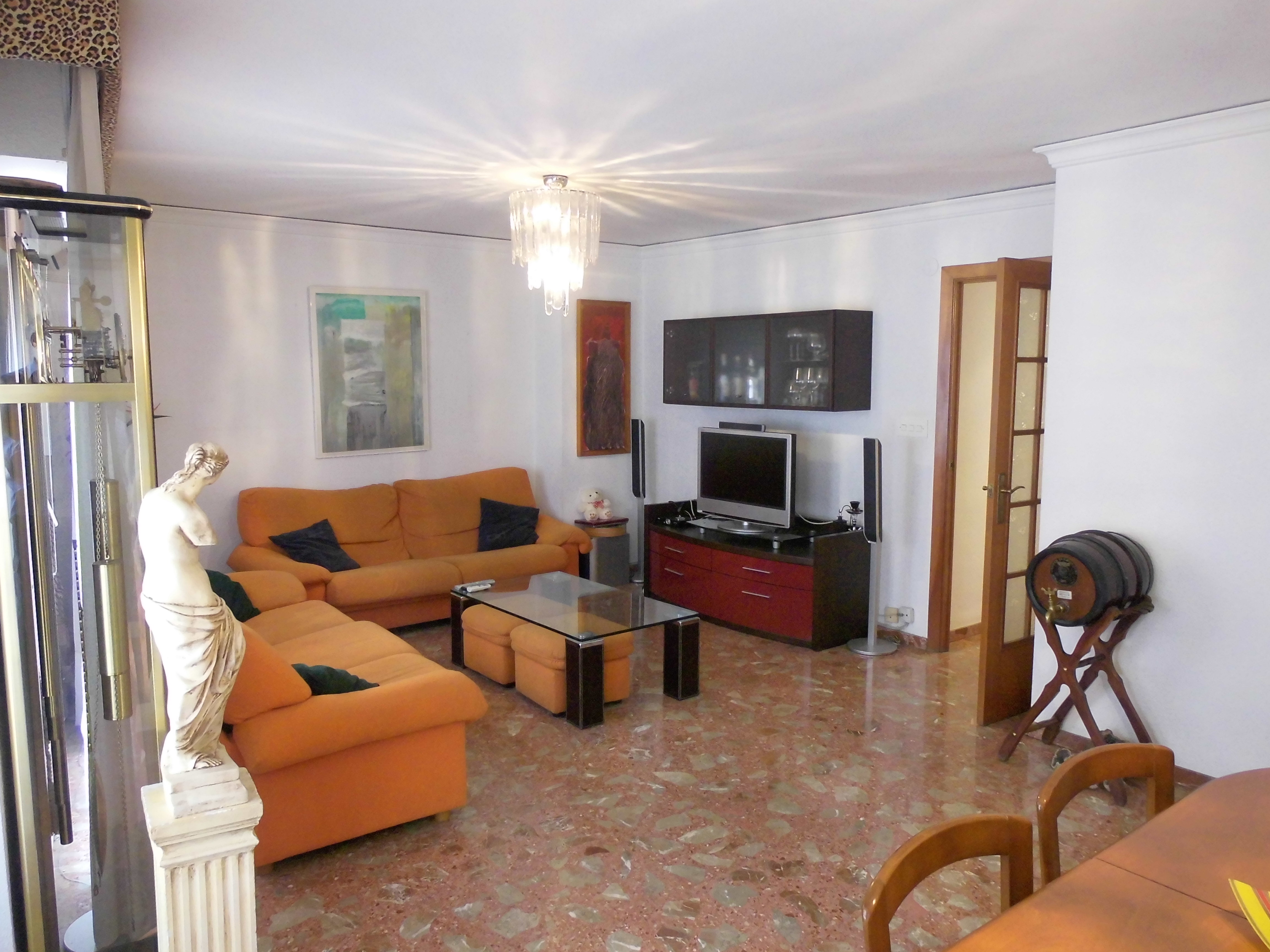 Piso Tony, Oliva, Spain.