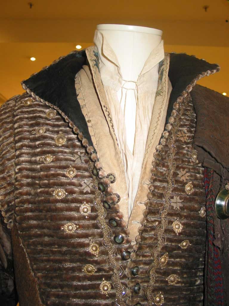 The Costumer's Guide to Movie Costumes