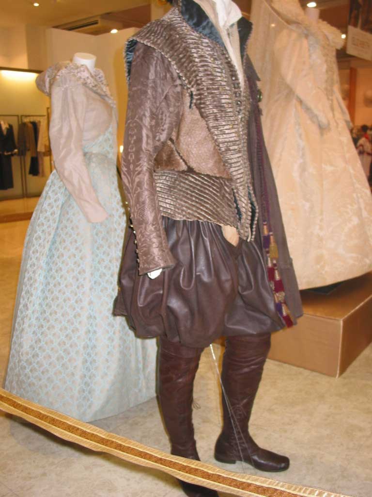 The Costumer's Guide to Movie Costumes