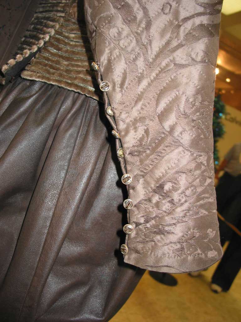 The Costumer's Guide to Movie Costumes