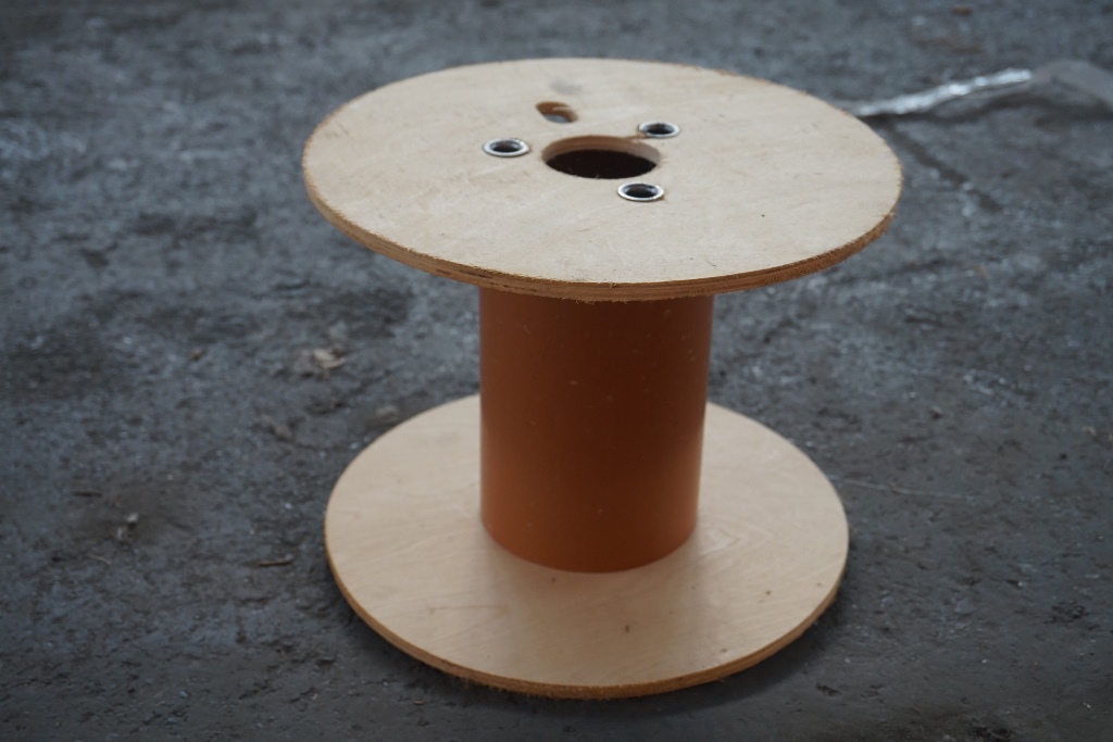 250 x Brown Wooden Reels