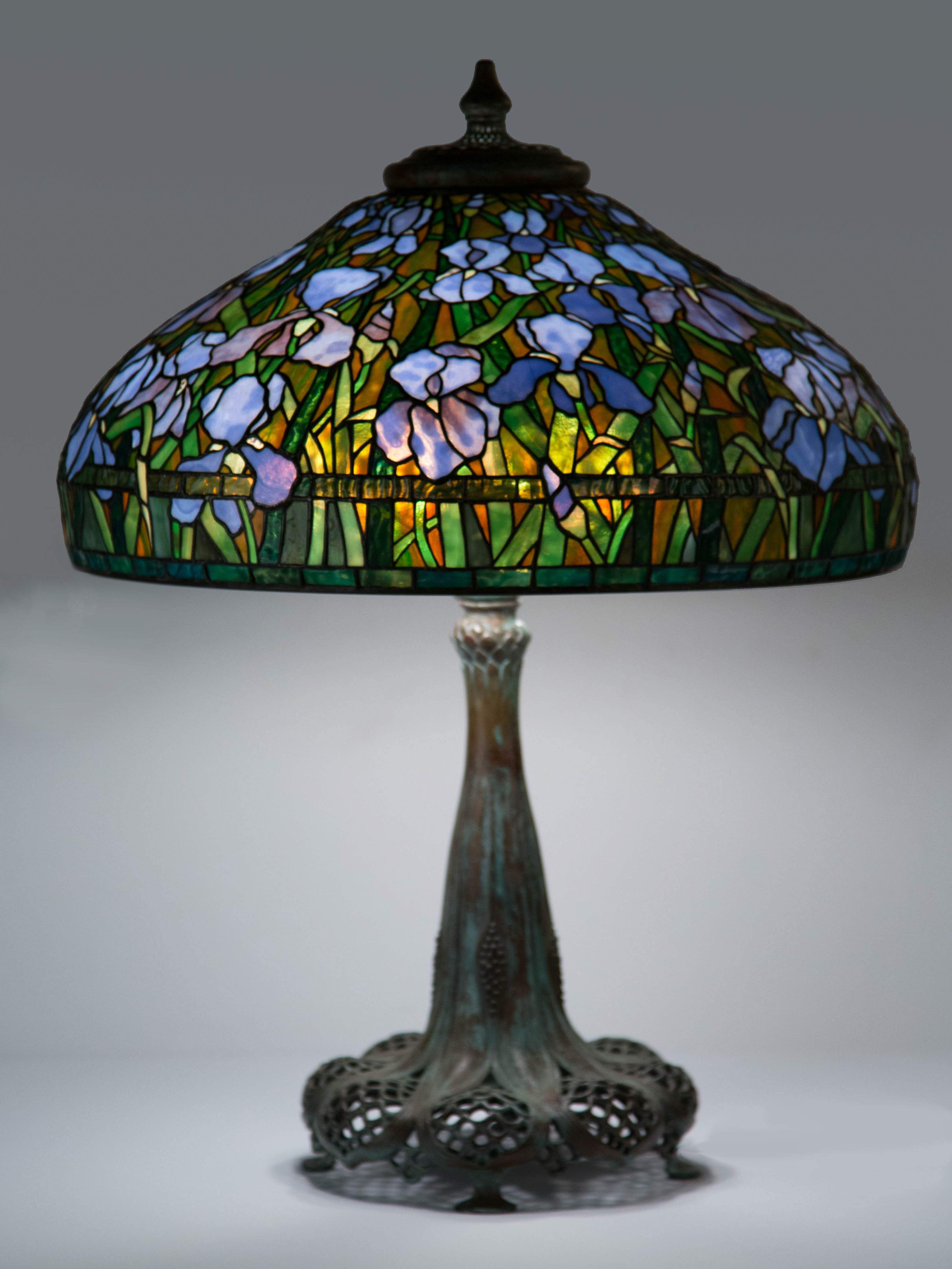 Leaded Glass Iris Table Lamp Cottone Auctions