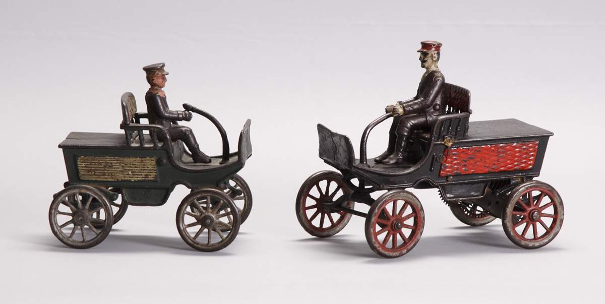 2 Iron Cars Cottone Auctions