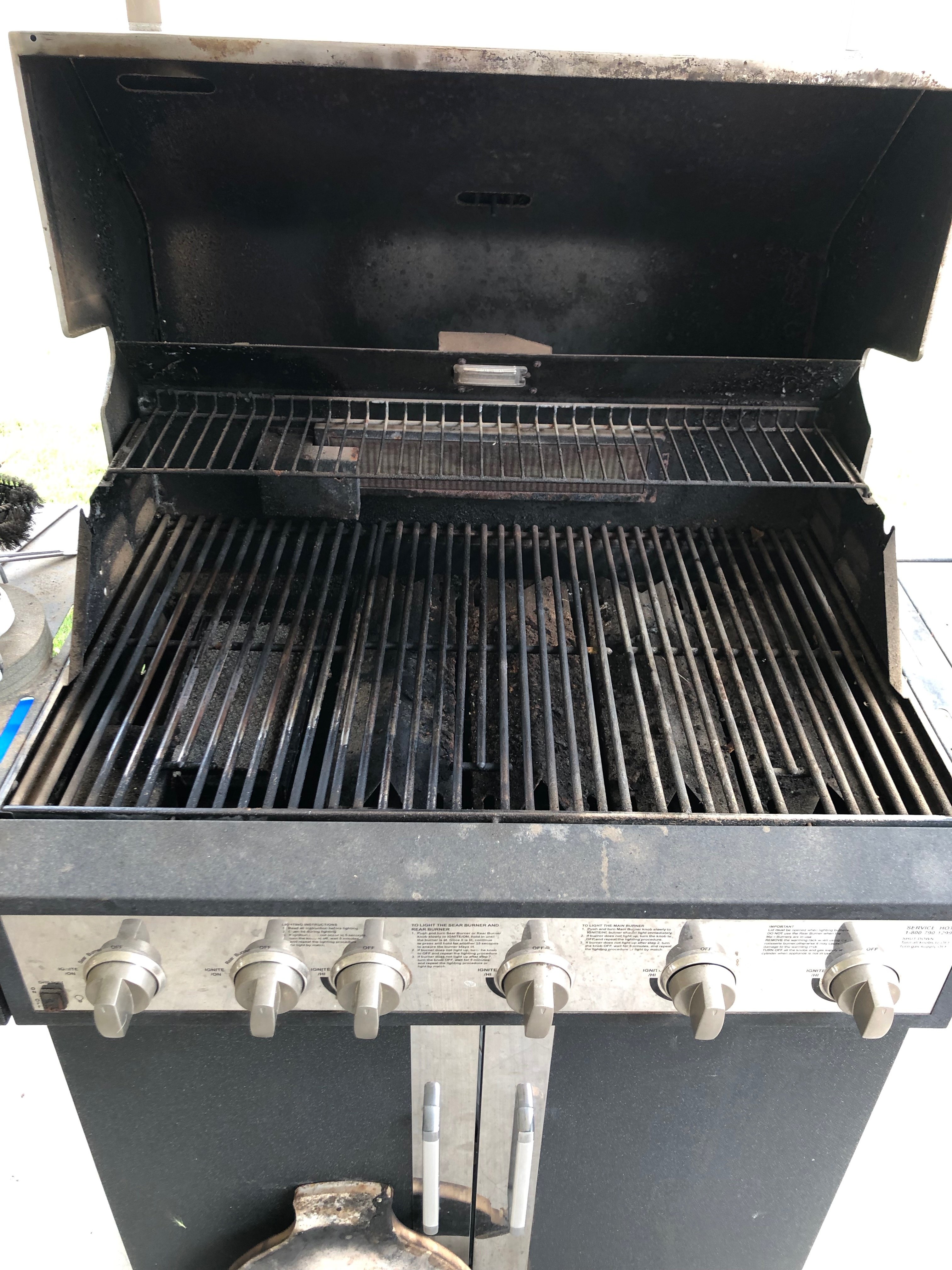 free sam's club gas grill stainless (needs two burners replaced) 17