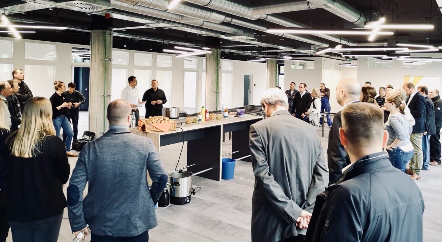 cowork AG und IHK Schwaben feiern Richtfest am Augsburger CoworkingCampus