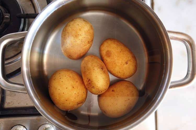 Salada de Batata (versão Alemã) Cozinha Técnica
