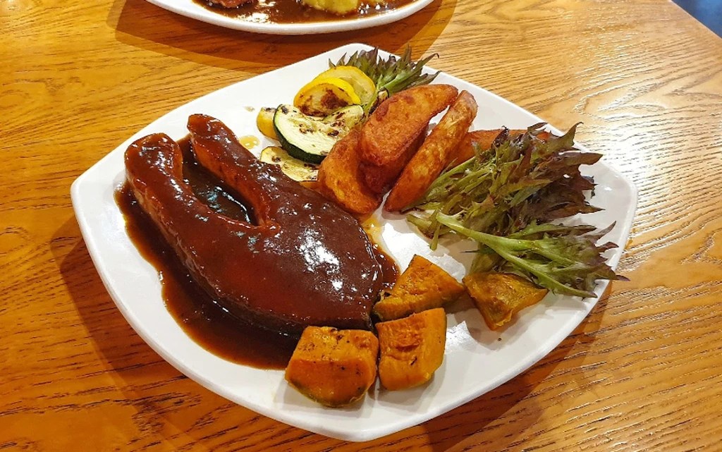 Best Food in Setia Alam Top 10 Restaurants To Visit!