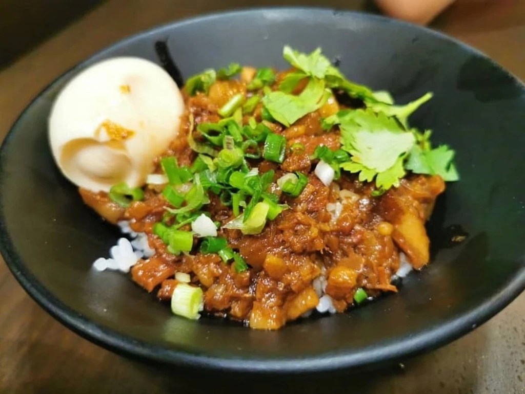 40 Best Uptown Damansara Food & Restaurants for Foodies!