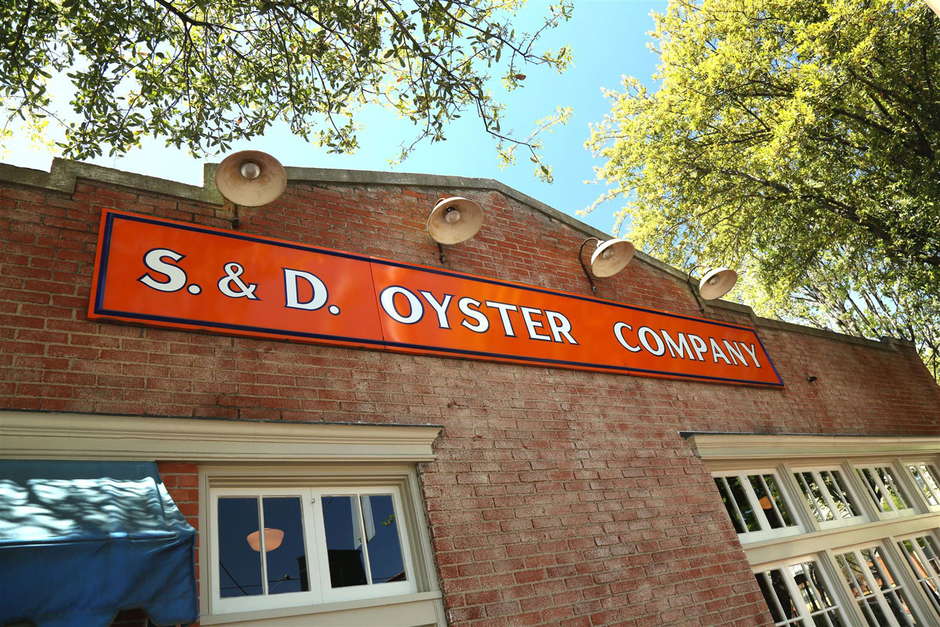 S & D Oyster Company Carrell Partners & Yost Architecture