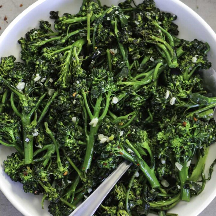 Steam Fried Broccolini with Garlic (Easy Way to Cook