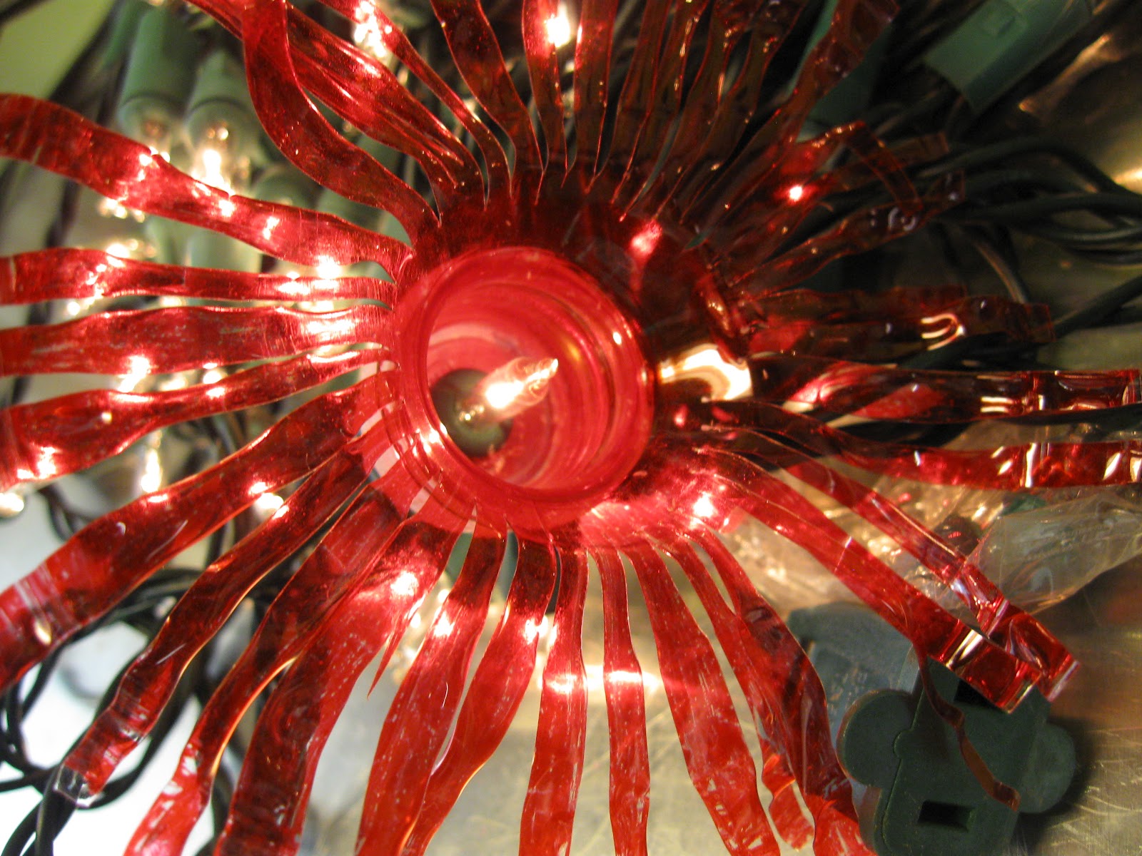 Firework Twinkle Lights from Recycled Water Bottles Craft Klatch