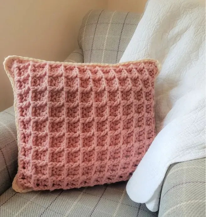 Waffle Stitch Crochet Pillow FREE CROCHET PATTERN — Craftorator