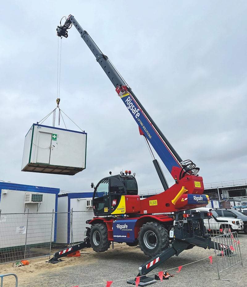 What do you get when you combine a crane and a telehandler? A Magni