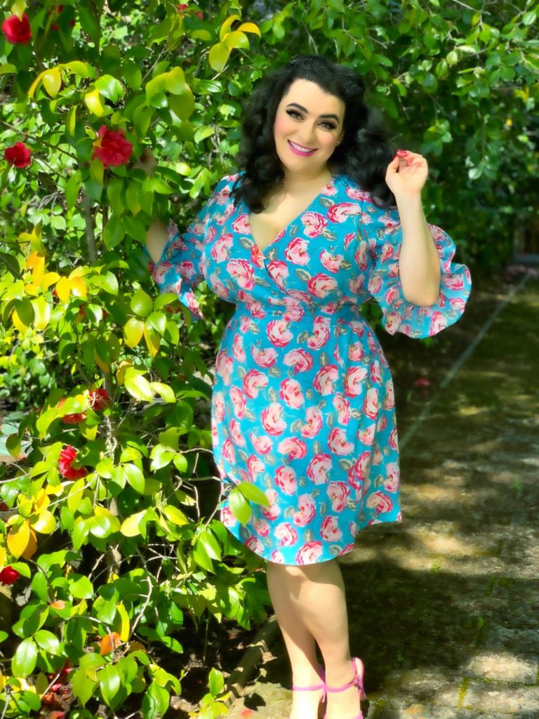 Betsey Johnson Vintage Rose Floral Printed RuffledSleeve Dress Review