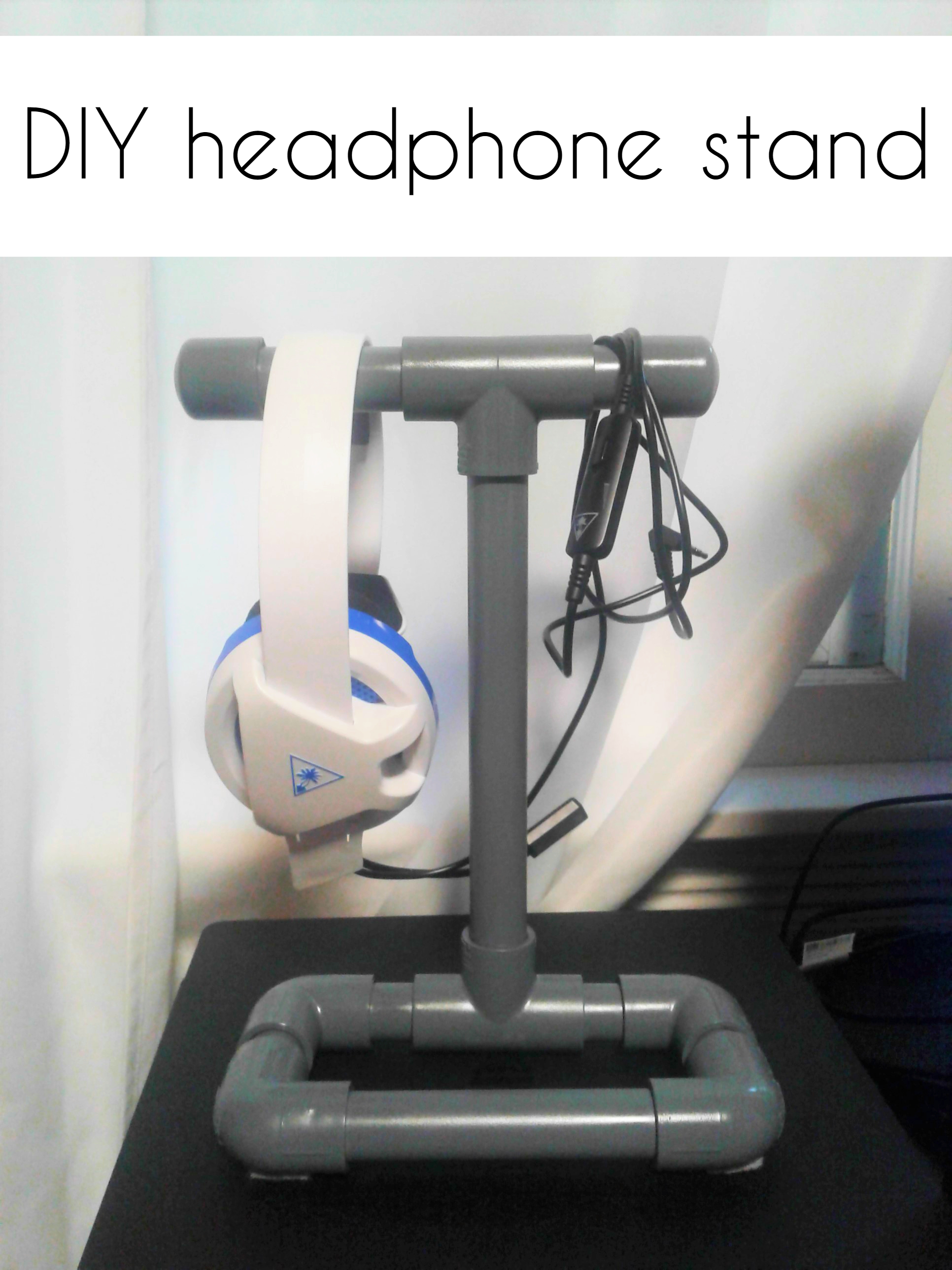 DIY headphone holder Crazy DIY Mom