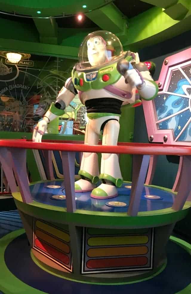 One Day Disneyland Touring Plan for Teens/Adults Crazy for Crust