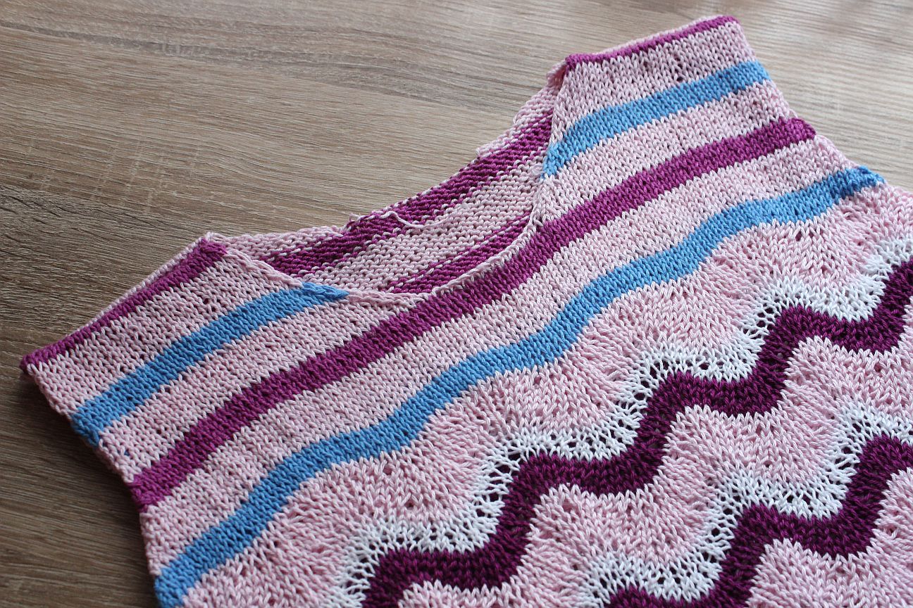 Kostenlose Strickanleitung. Damenshirt