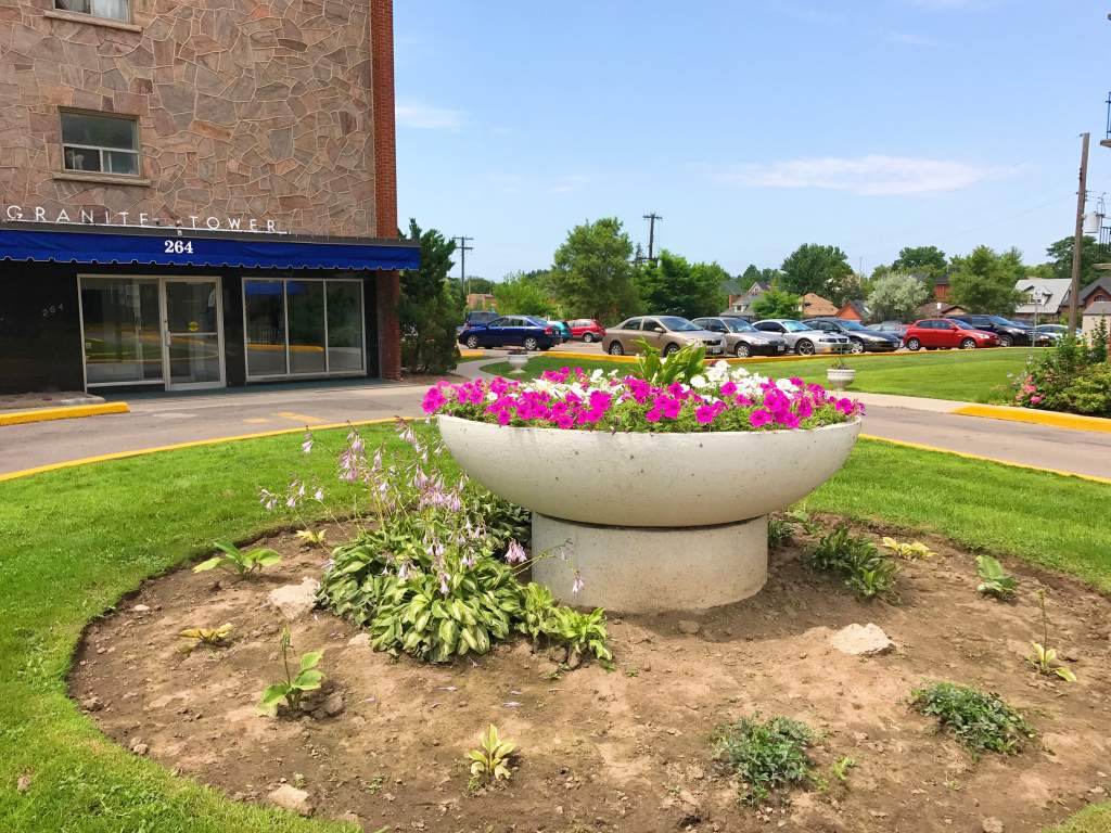 264 Duke Street Hamilton, ON Canadian CRB Program