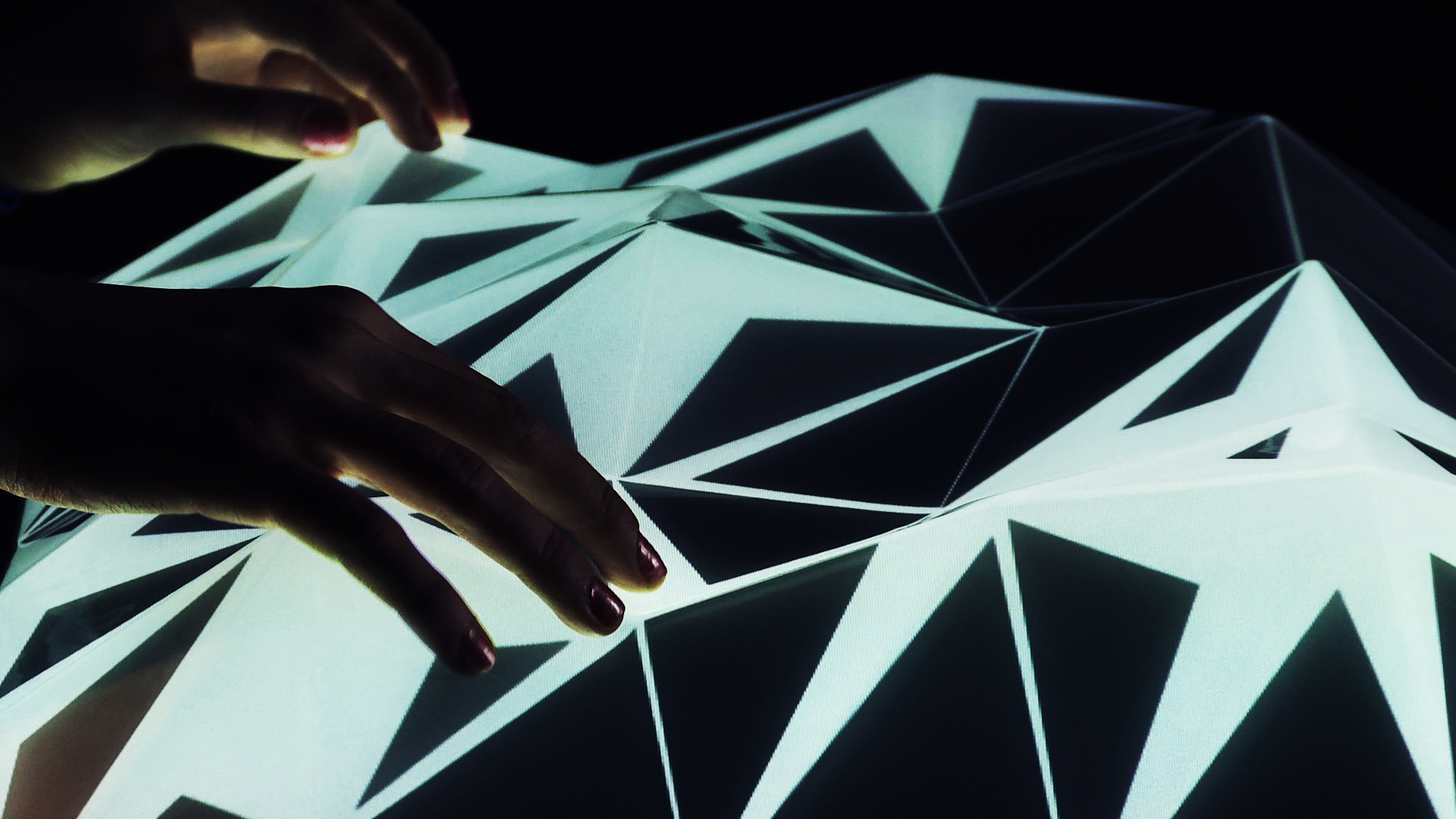 Light Form Interactive landscape by Mathieu Rivier (ECAL