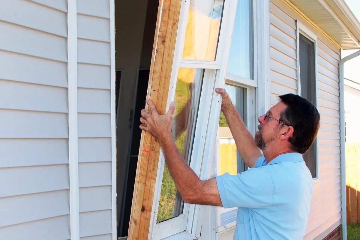 What is the Difference Between Repairing DoublePane