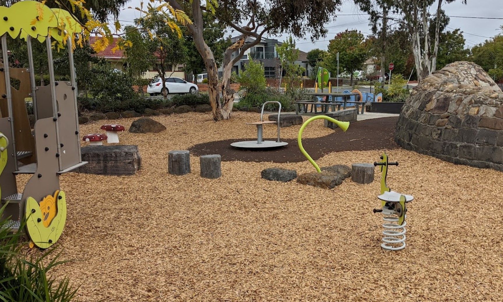 W.R. Ruthven V.C. Reserve Playground_Preston Crest Property Investments