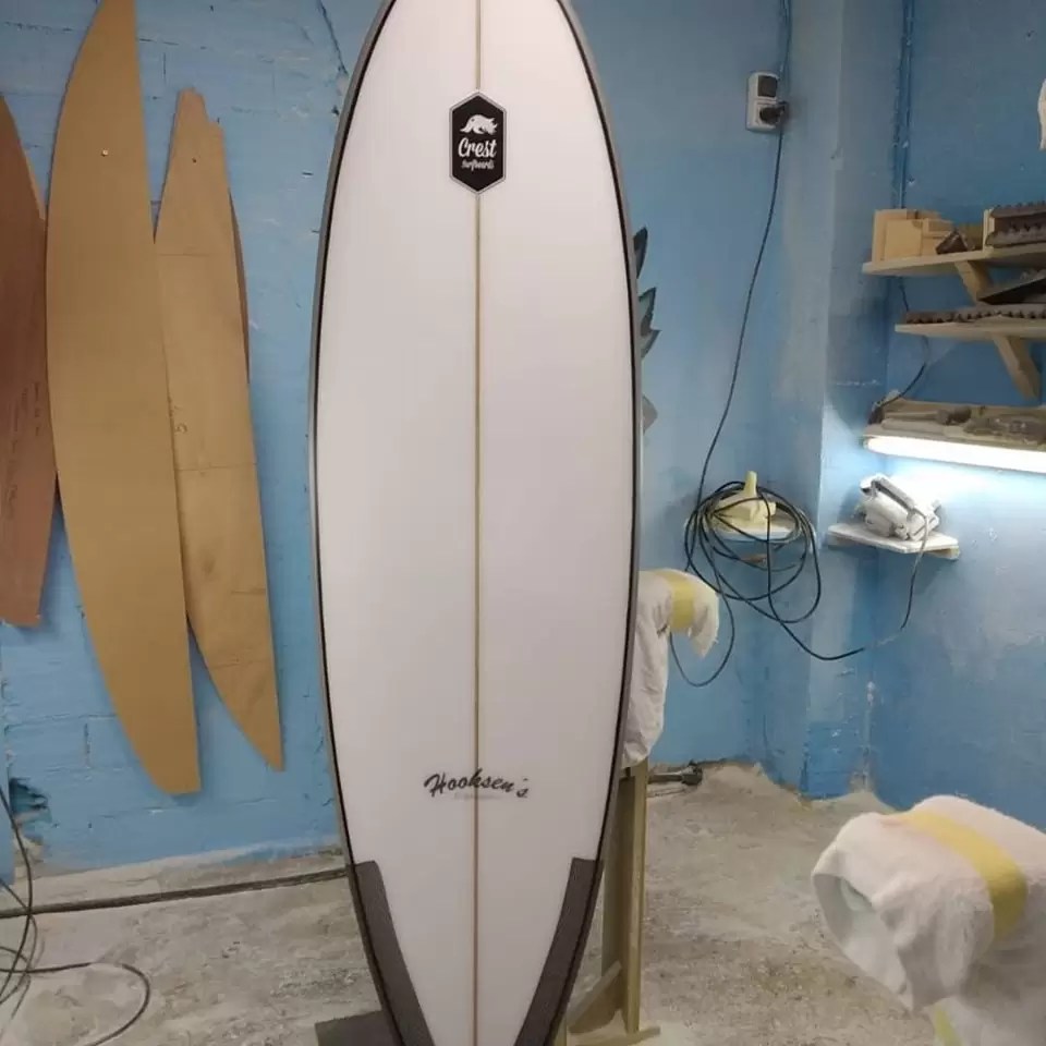 Hacemos y reparamos tablas de surf Crest Surfboards