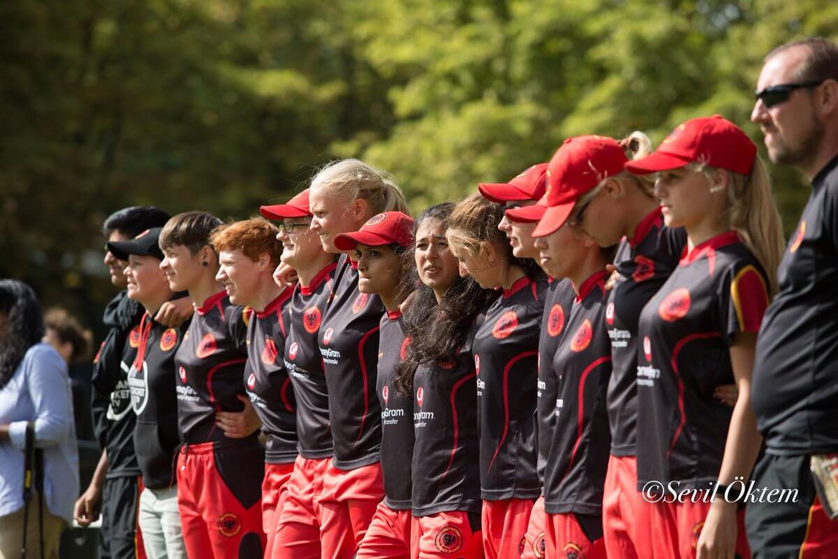 FrauenNationalmannschaft auf EnglandTour DCB Deutscher Cricket Bund