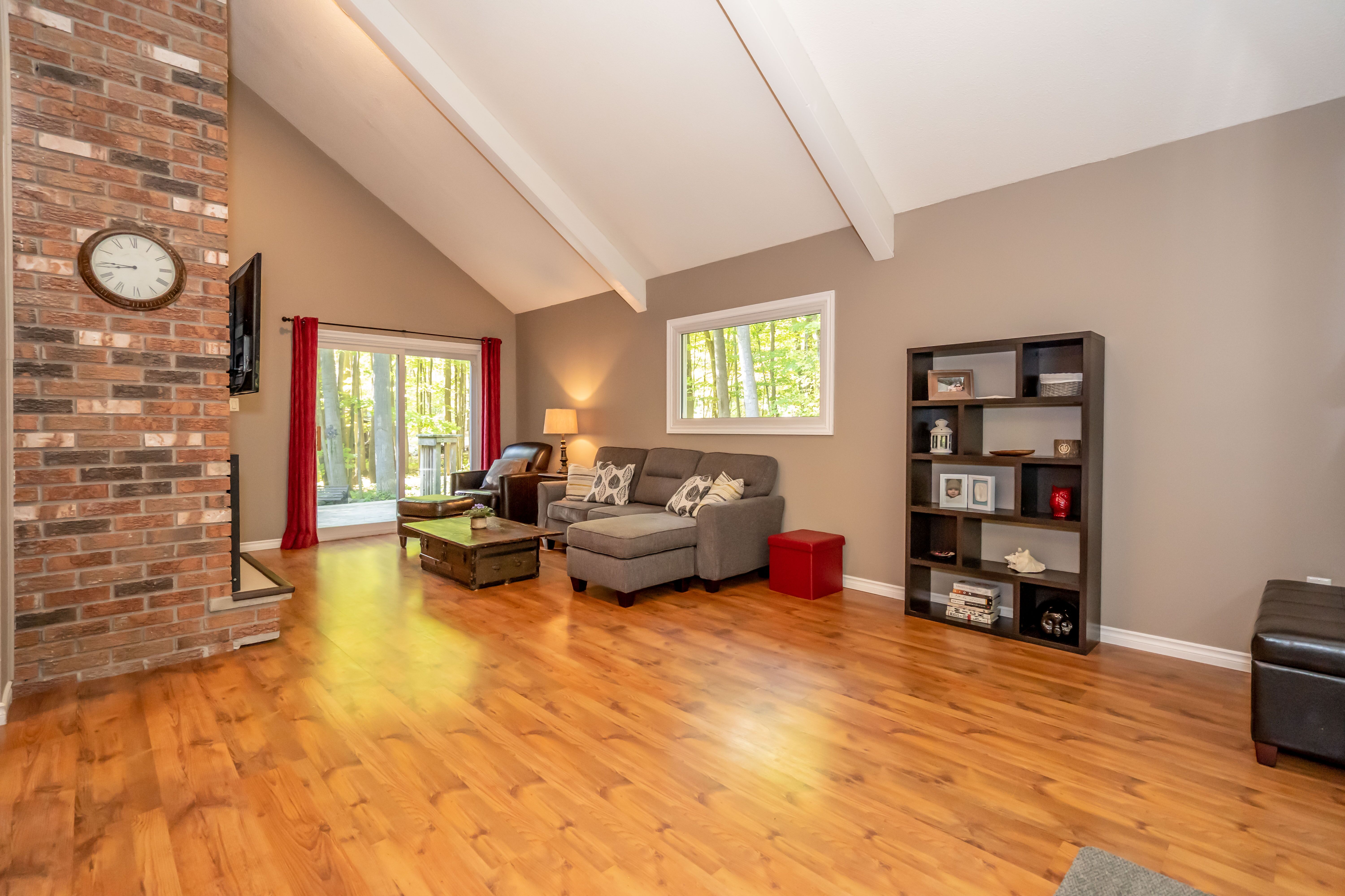 15 Moonstone Crescent Cripps Realty