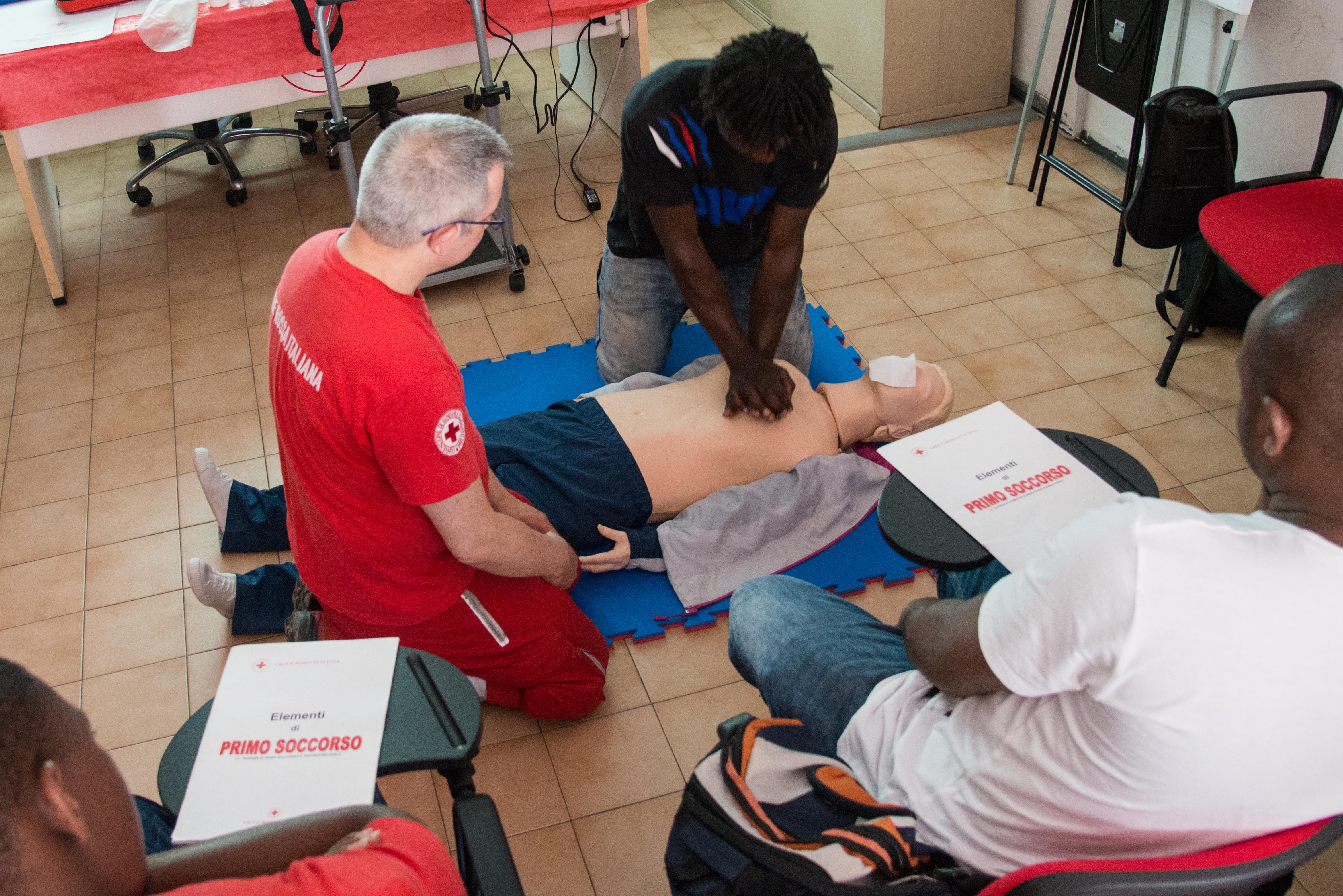 Nuovo Corso Di Primo Soccorso, Prevenzione Infortuni E Protezione Civile | Croce Rossa Italiana Comitato Di Vigevano 3127_x_4685_jpg