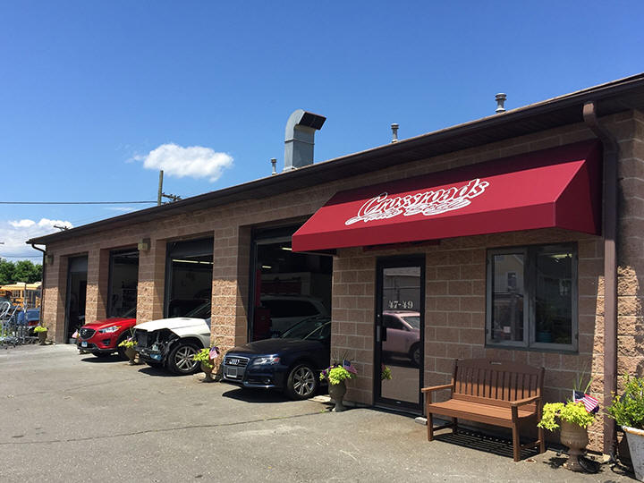 CROSSROADS AUTO BODY