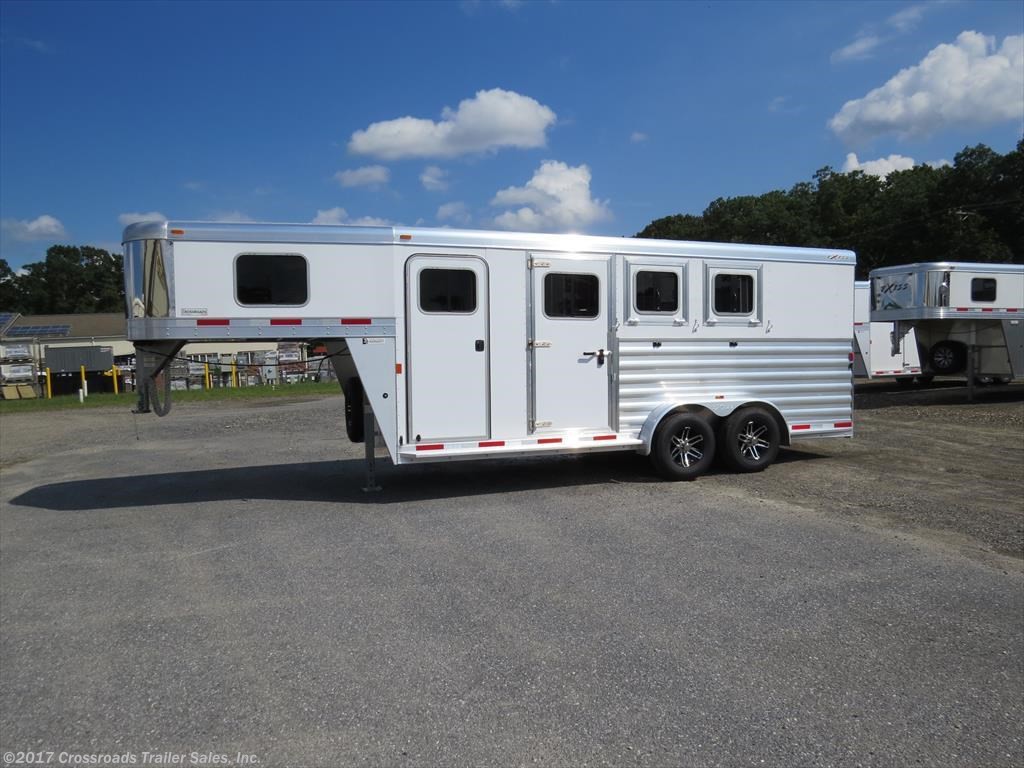 Horse Trailer Types Which One is Right For You? Crossroads Trailer