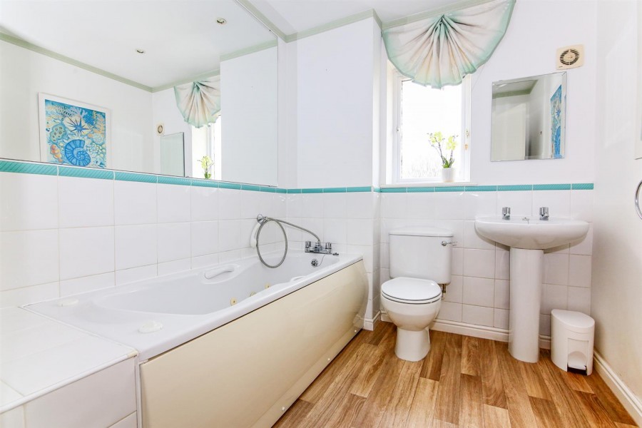 Clement Way, Cawston, Rugby Crowhurst Gale