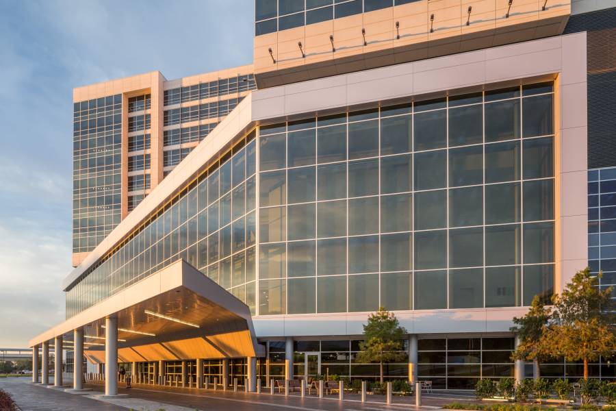 UT Southwestern Medical Center Dallas, TX — Crown Corr