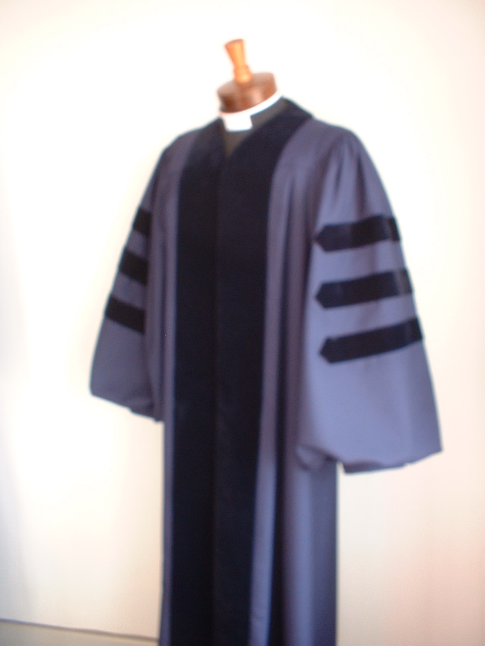 PhD Gowns CROWNEX Robes,Clerical Apparel,Legal Attire