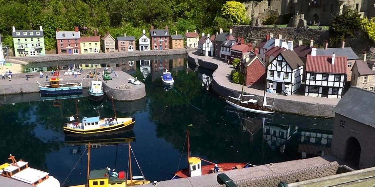 Visit Bridlington Crows Nest Holidays