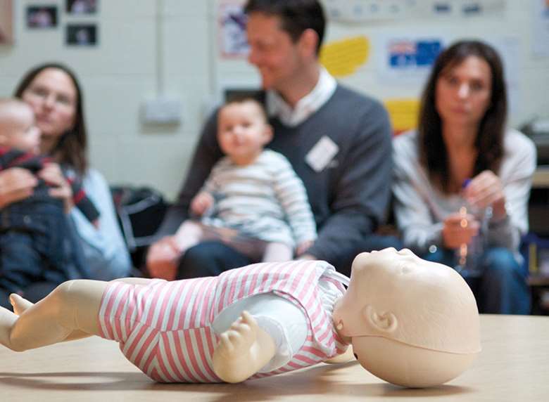 Emergency Paediatric First Aid Paediatric First Aid Course CR