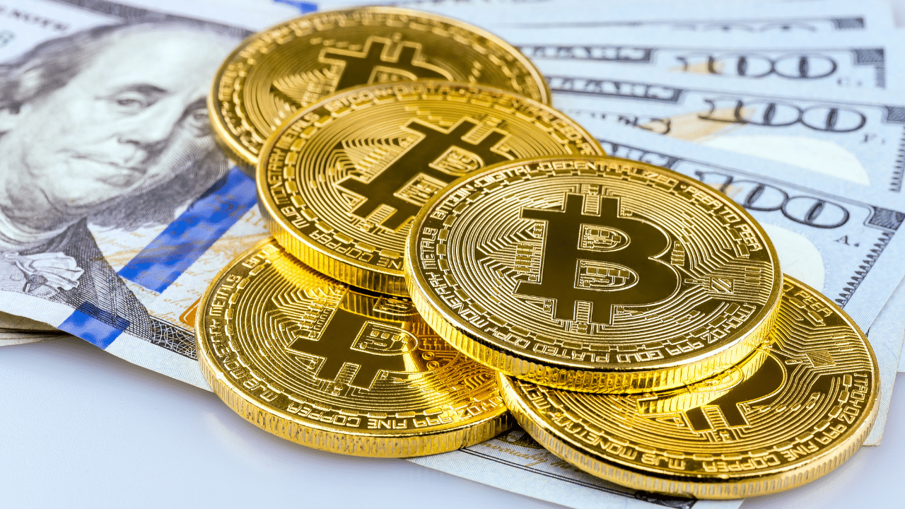 Can bitcoin replace a currency issued by central banks?